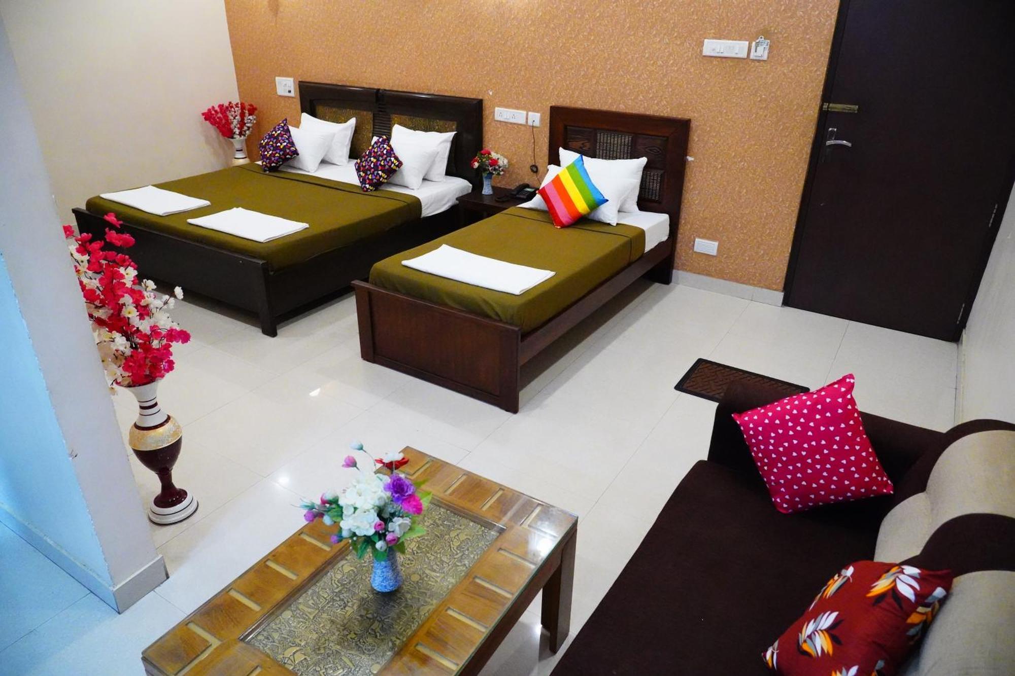 Готель Vinayagam Residency Arcot Екстер'єр фото