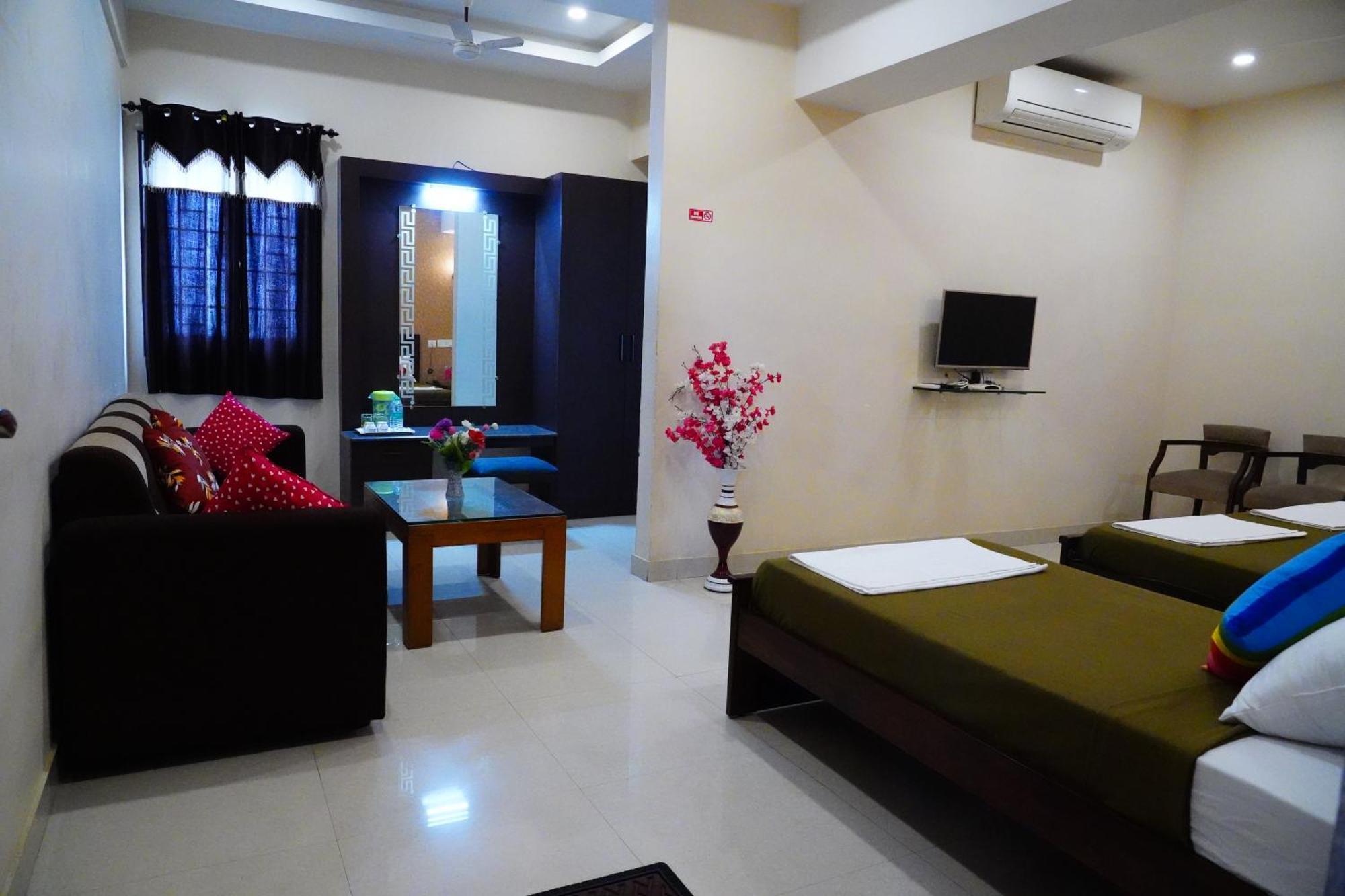 Готель Vinayagam Residency Arcot Екстер'єр фото