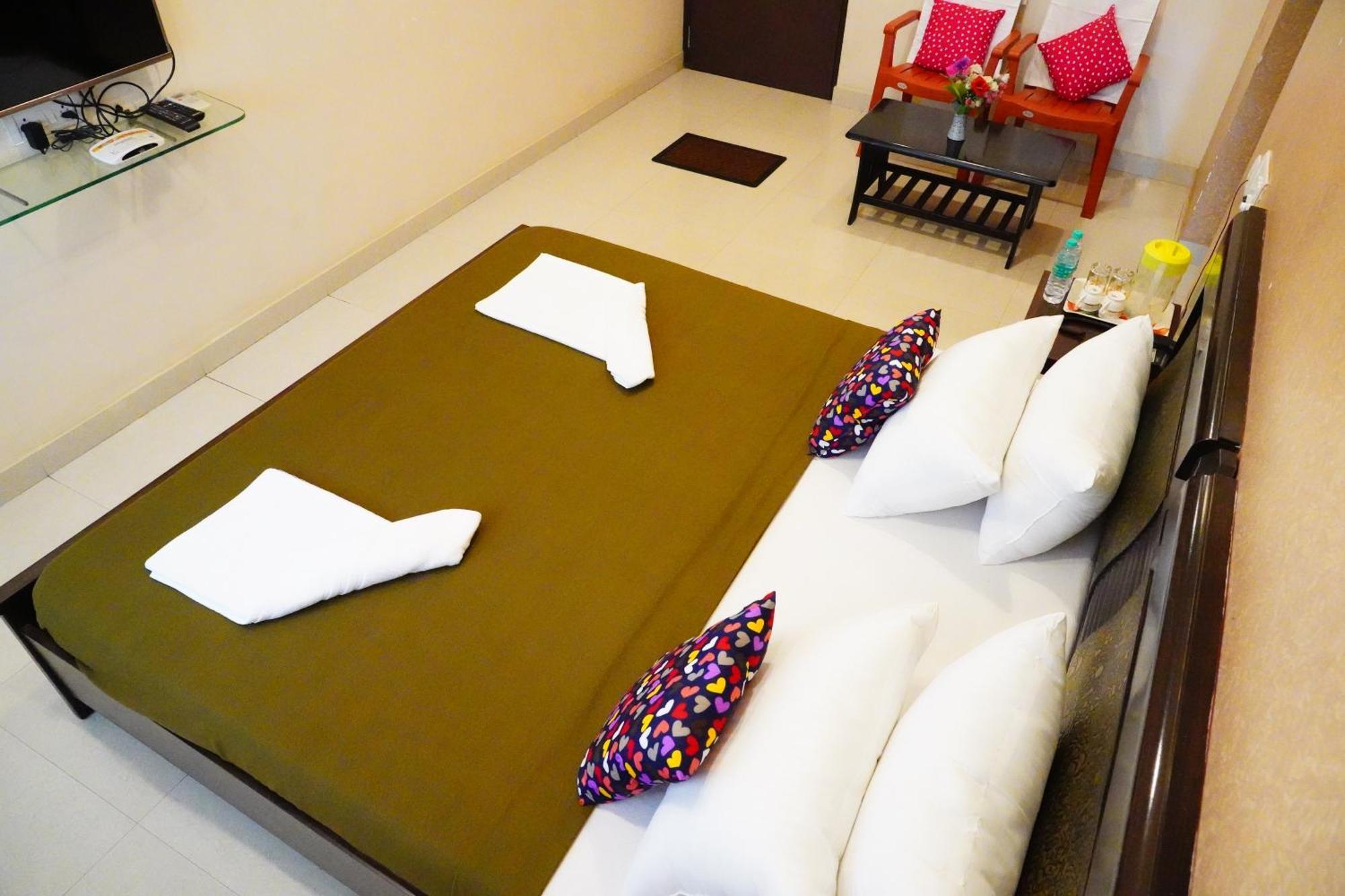 Готель Vinayagam Residency Arcot Екстер'єр фото